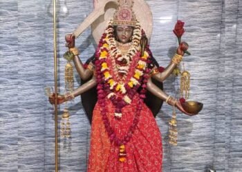 माता शमशान काली के दर जो भी आता है मनचाहा वरदान मैया से पाता है