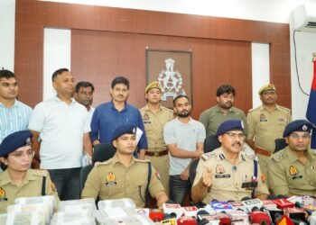 बहुत कम उम्र में बन बैठे साइबर ठग,556 करोड़ का किया हेरफेर ,दो गिरफ्तार